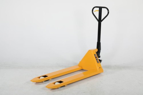 Paleciak HPT-V o udźwigu 2500 kg z widłami 1150 mm