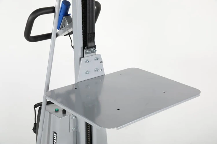 Wózek podnośnikowy elektryczny E250N wysokość 1800 mm