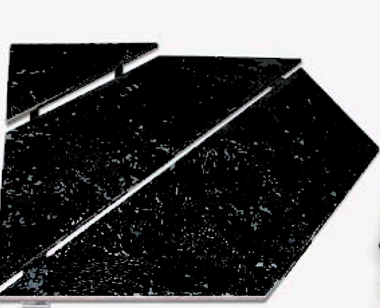 kaskada na zestaw z pojemnikami trójkatnymi.jpg