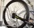 Metalowy wieszak na rowery Lift 3 Premium