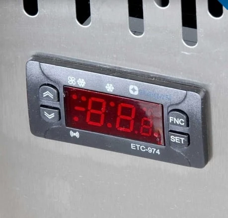 ST stół ster 841036.jpg