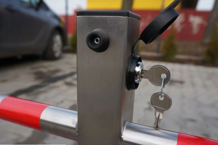 Duża blokada parkingowa INOX z 2 kluczami w zestawie