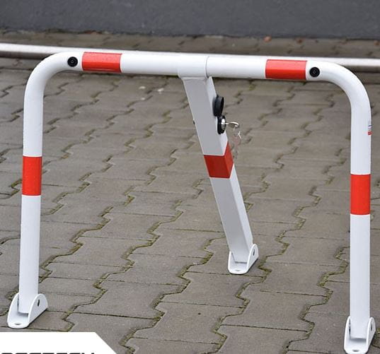 Blokada parkingowa C stalowa zamykana na klucz
