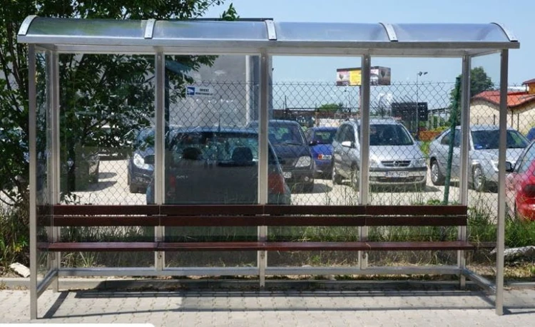 Zabudowana wiata przystankowa Krokus I stalowa