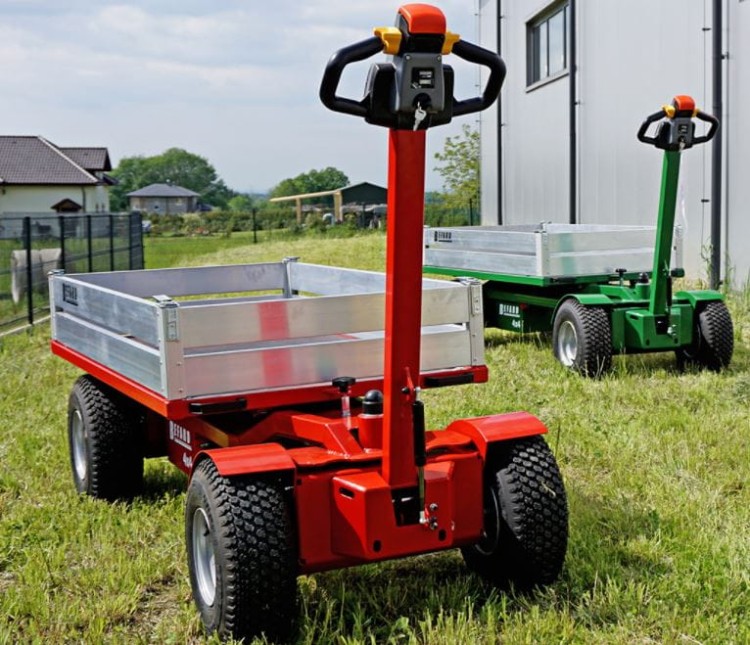 Transporter BEFARD UR800 z napędem 4x4