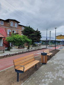 Sentra ławka i kosz realizacja.jpg