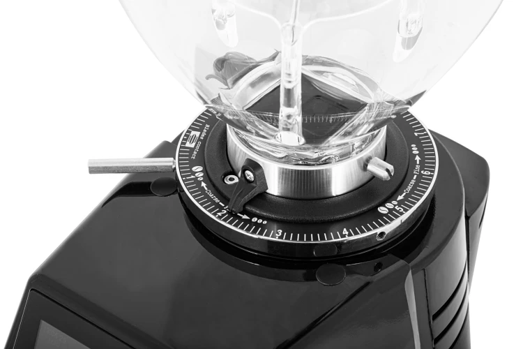 Młynek gastronomiczny F64EVO NERO z żarnami 64 mm