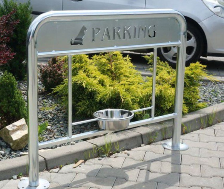 Parking dla psów z poidełkiem.JPG