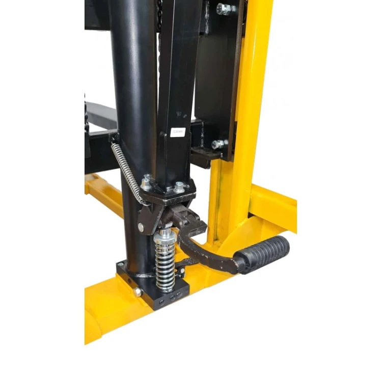 Wózek magazynowy o udźwigu 1500 kg