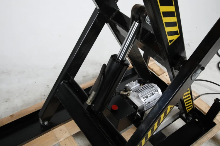 Stół podnośny stalowy do zakładu przemysłowego 1000 kg