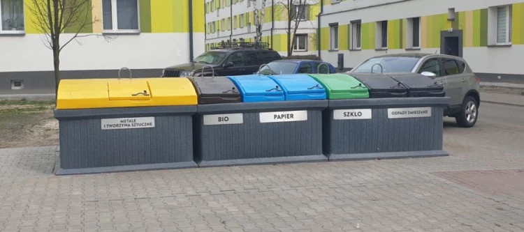 Pojemnik półpodziemny na odpady do zabudowy zewnętrznej