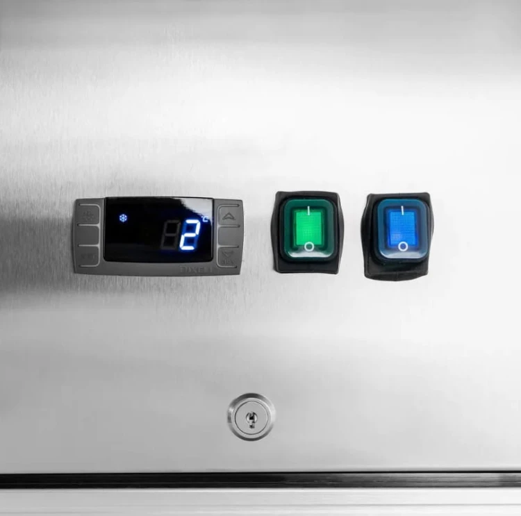 szafa zapleczowa 8.jpg