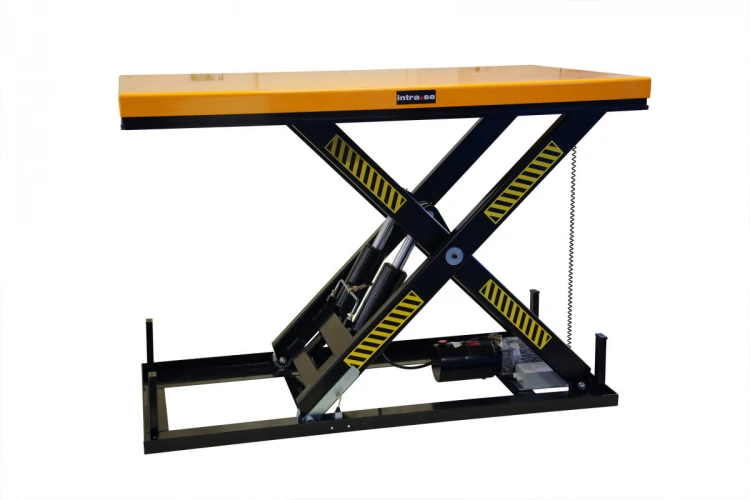 Stół podnoszący do magazynu 4000 kg żółty