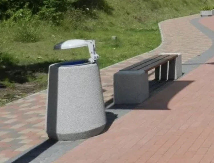 Trwały kosz betonowy do parku Betonita 137