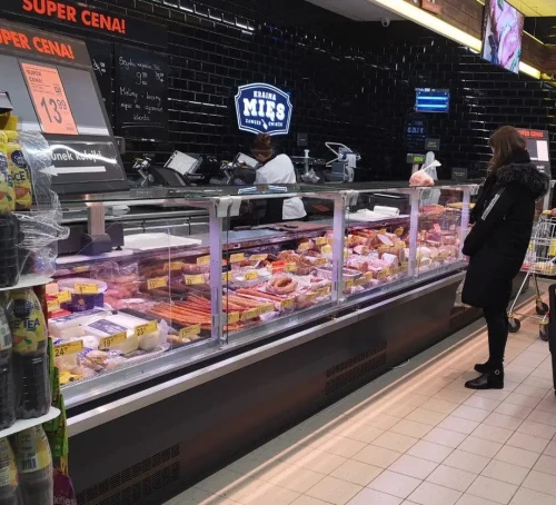 Lada chłodnicza GRAVIS LIFT supermarket.jpg