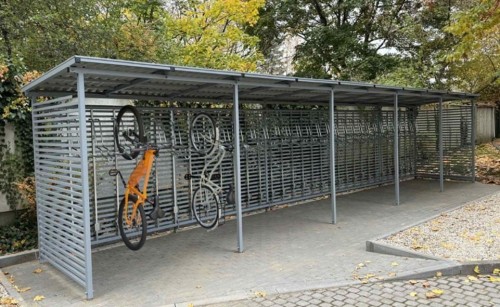 wiata_rowerowa_zabudowana_zorza_v_na_10_rewerow_krosstech.jpg