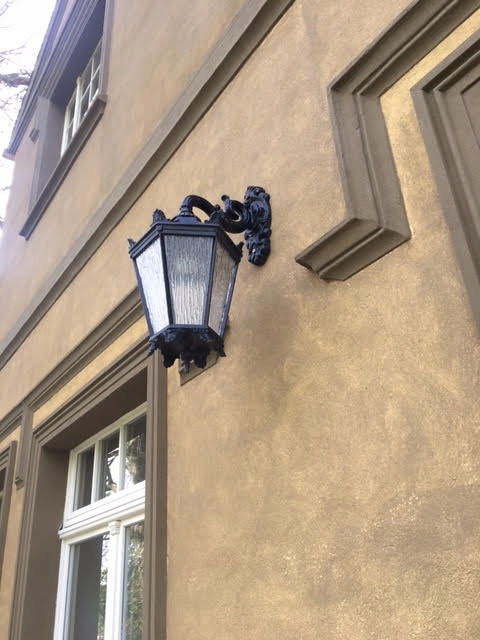 Kinkiet żeliwny wiszący z oprawką E27