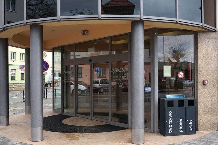 Kosz Etna III 40 l do segregacji śmieci malowany proszkowo