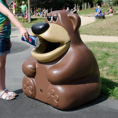 Zewnętrzny kosz na śmieci TidyBear odporny na pogodę