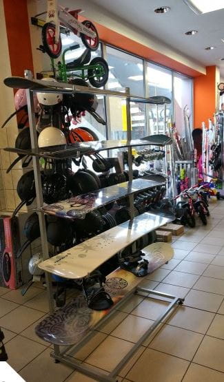 Stojak ekspozycyjny na snowboard na 5 desek