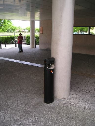 Popielniczka Ashguard SG z anodowaną pokrywą aluminiową