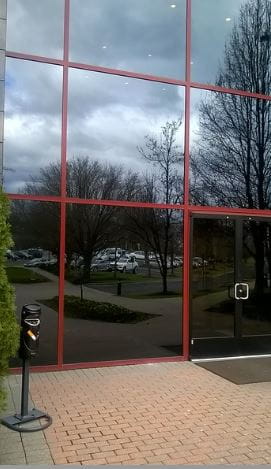 Popielniczka Ashmount SG odporna na warunki atmosferyczne