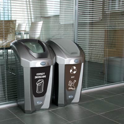 Kosz na odpady bio Nexus 30 Deluxe w srebrnym kolorze
