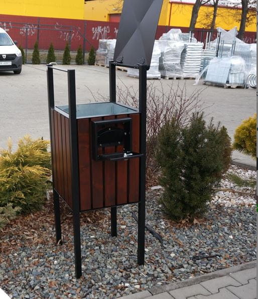 Kosz Promyk I z daszkiem i podajnikiem worków na psie odchody