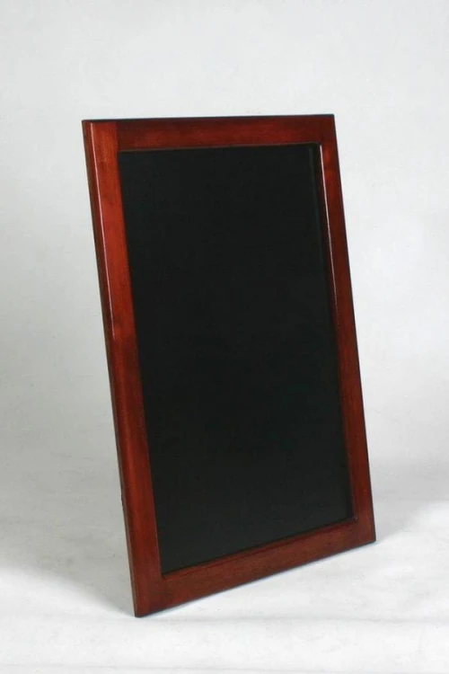 Tablica kredowa 60x80 cm z drewnianą ramą w kolorze machoń