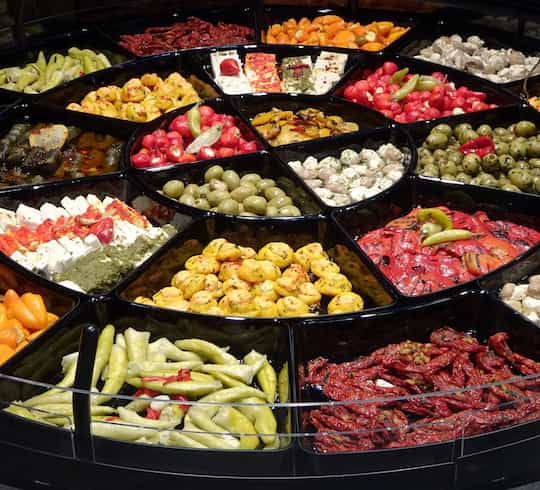 Kaskady komplety pojemników do lad chłodniczych