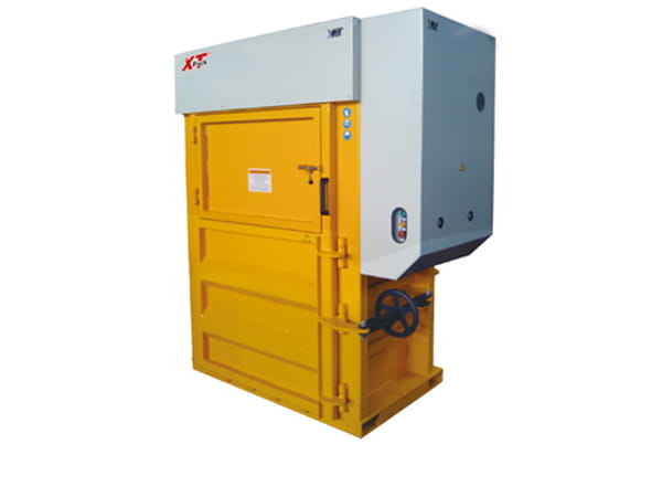 Belownica pionowa XT Pack z cylindrem krzyżowym, bela 200-500 kg, Ecobalers