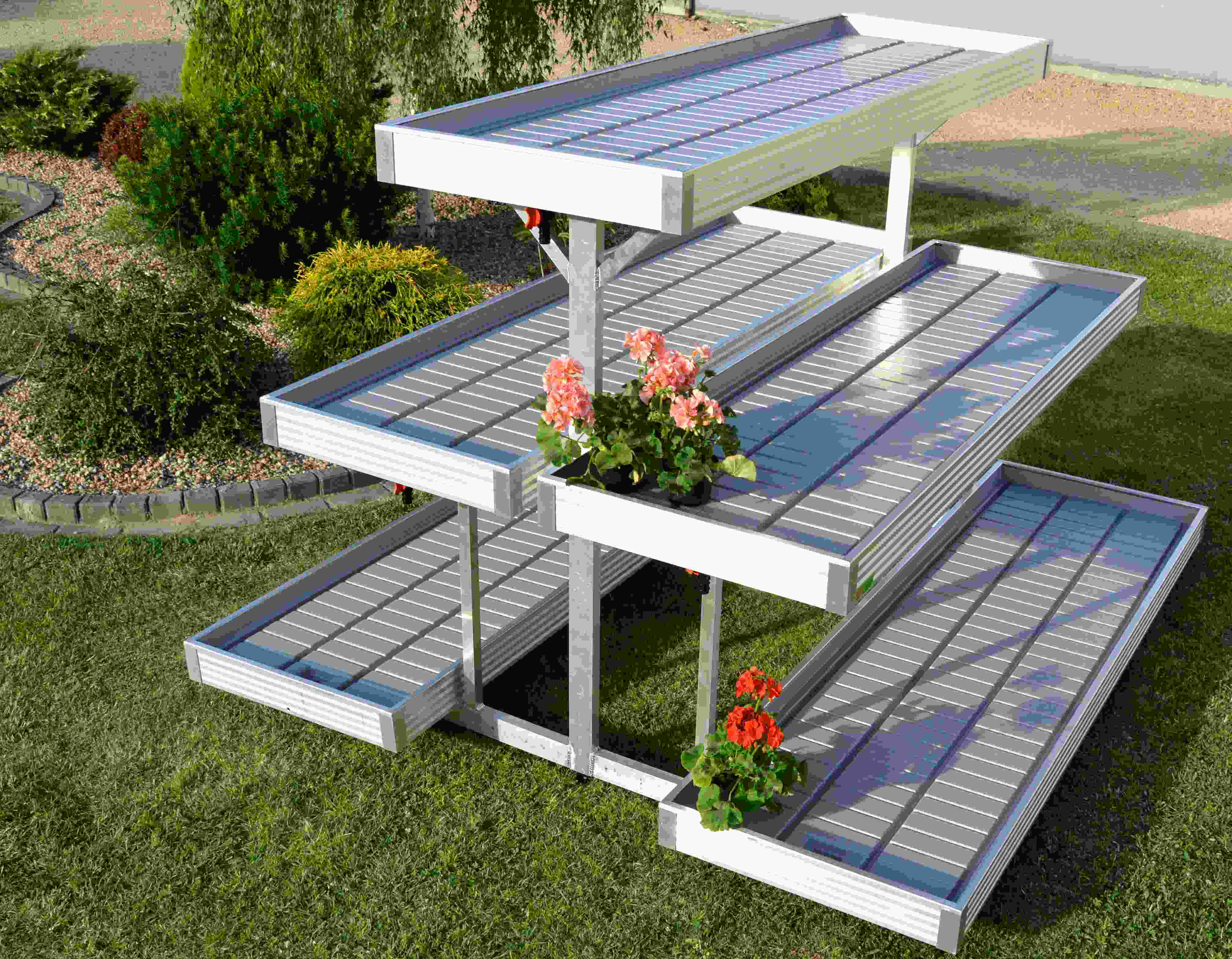 Stół zalewowy trzypoziomowy mobilny, Piramida, ekspozytor, dwustronny, wyspa, wysokość 1,4 m długość 2,05 m, szerokość 2,02 m